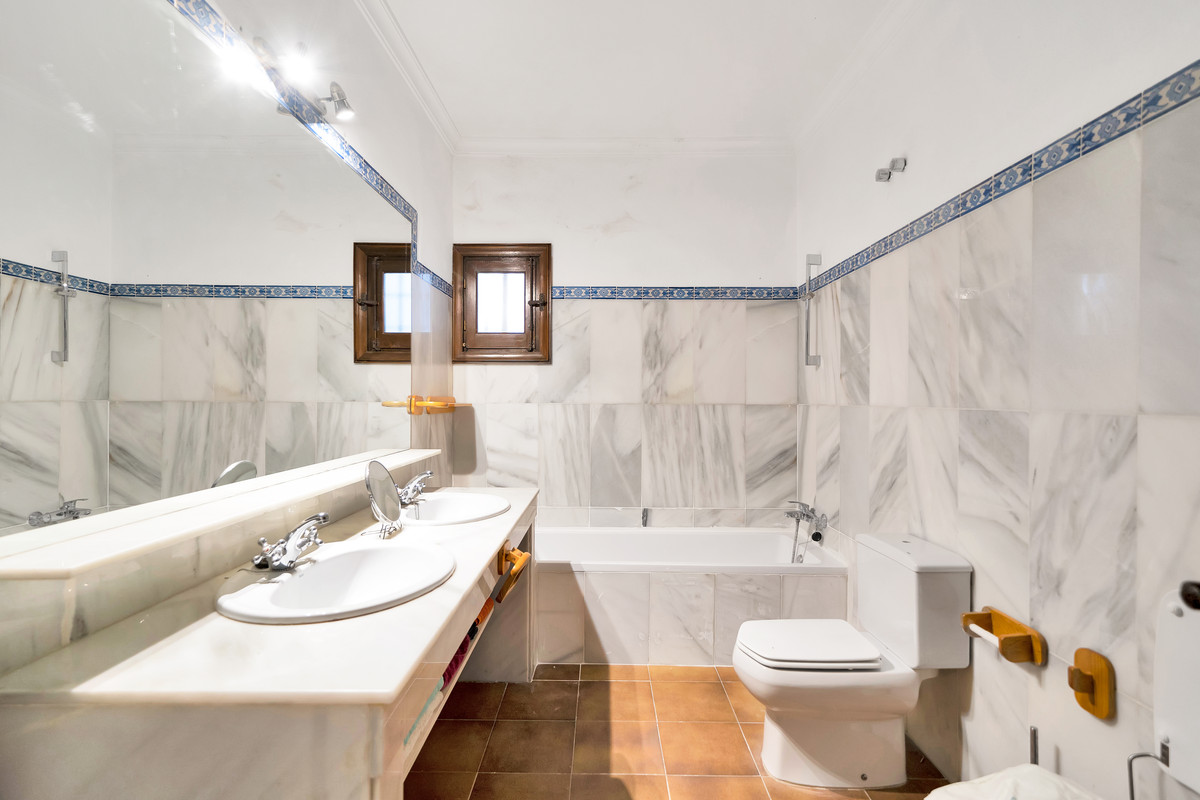 Huis te koop in Mijas Golf | 8 slaapkamers H5147044