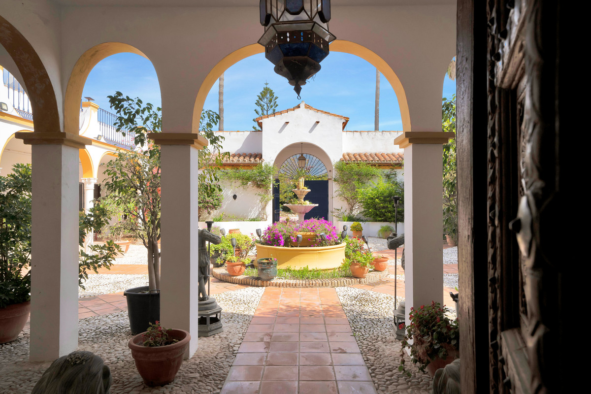 Huis te koop in Mijas Golf | 8 slaapkamers H5147044