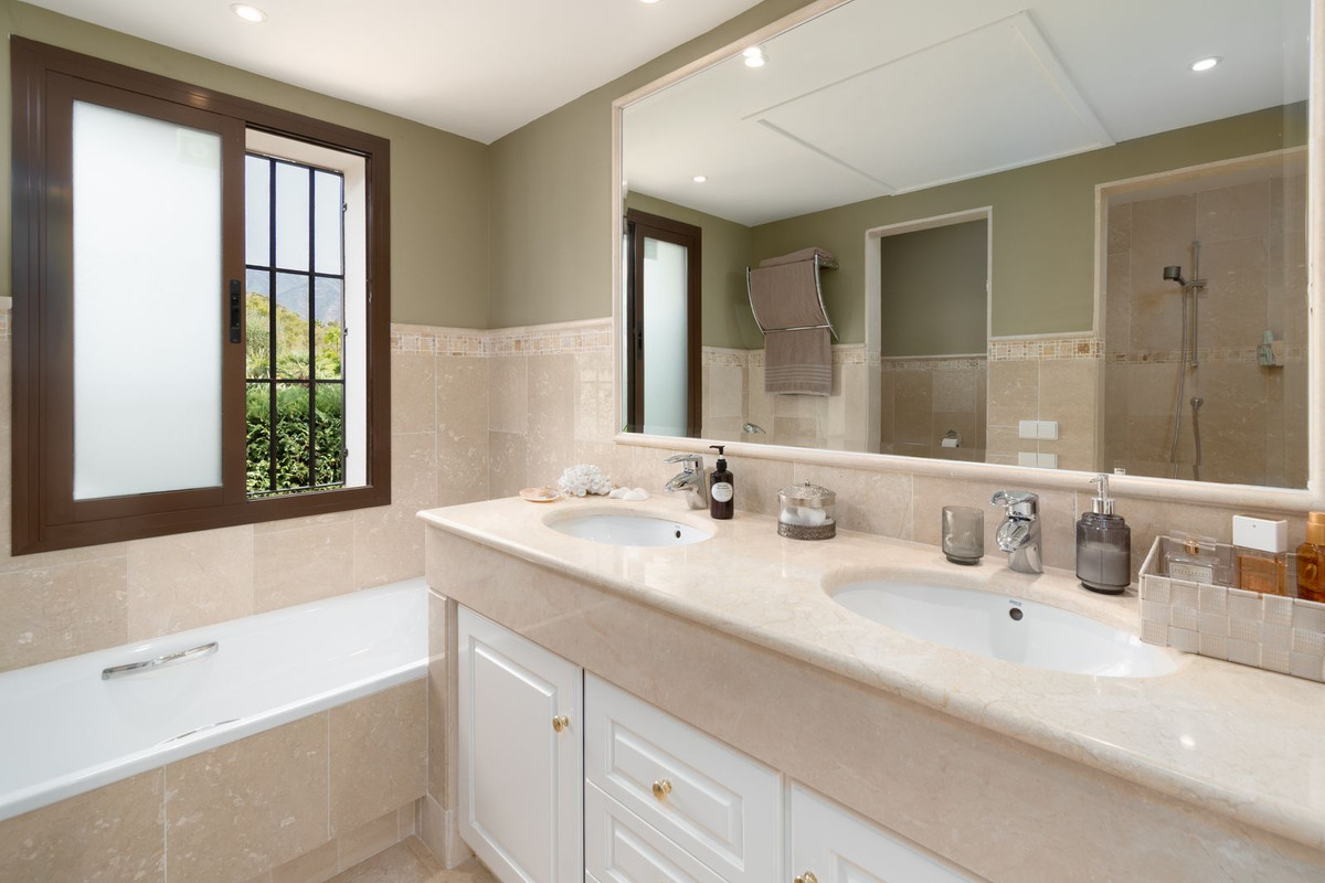 Huis te koop in Mijas Golf | 5 slaapkamers H5516236