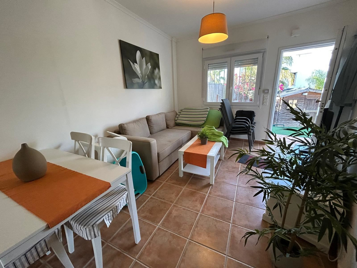 Huis te koop in Mil Palmeras | 2 slaapkamers H5244415