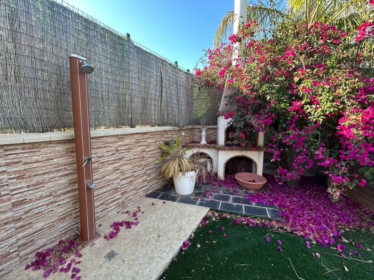 Huis te koop in Mil Palmeras | 2 slaapkamers H5244415