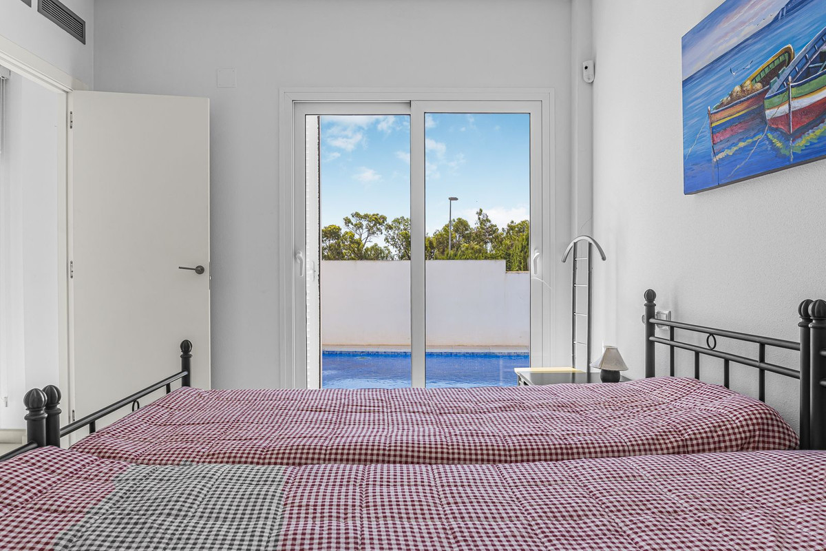 Huis te koop in Mil Palmeras | 3 slaapkamers H5298682