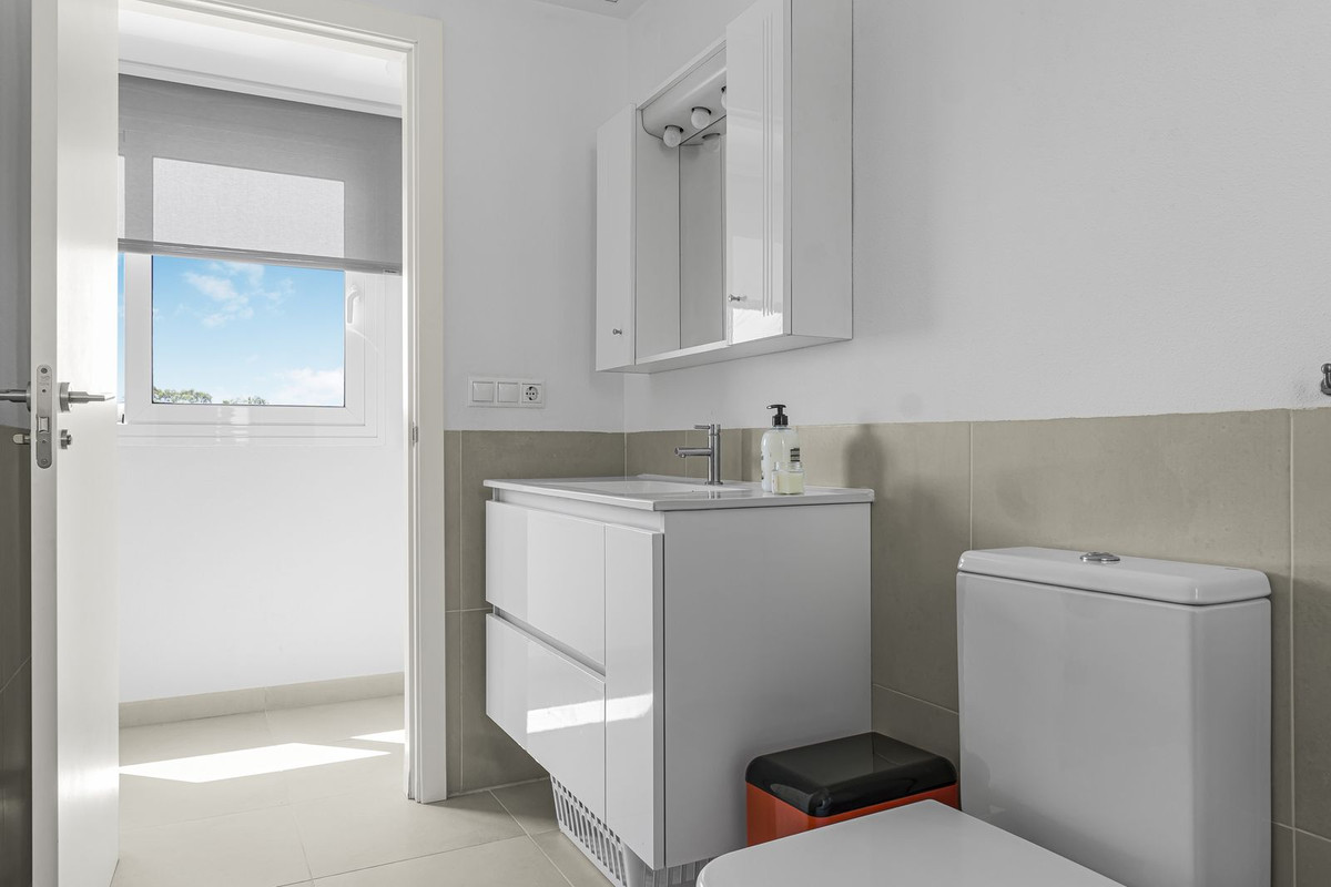 Huis te koop in Mil Palmeras | 3 slaapkamers H5298682