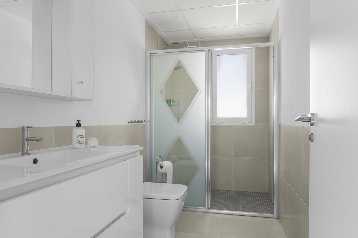 Huis te koop in Mil Palmeras | 3 slaapkamers H5298682