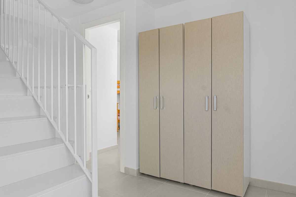 Huis te koop in Mil Palmeras | 3 slaapkamers H5298682