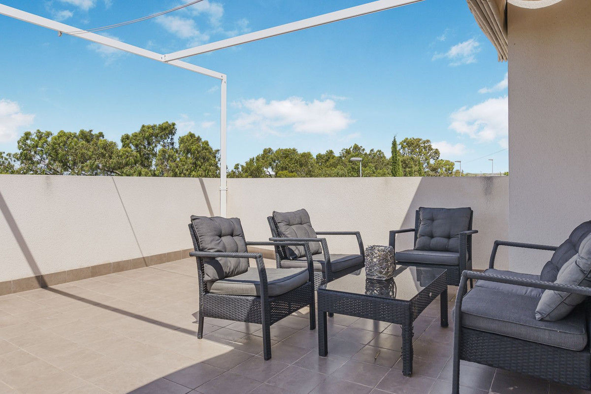 Huis te koop in Mil Palmeras | 3 slaapkamers H5298682