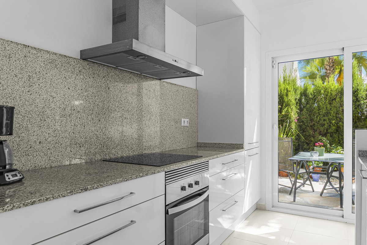 Huis te koop in Mil Palmeras | 3 slaapkamers H5298682