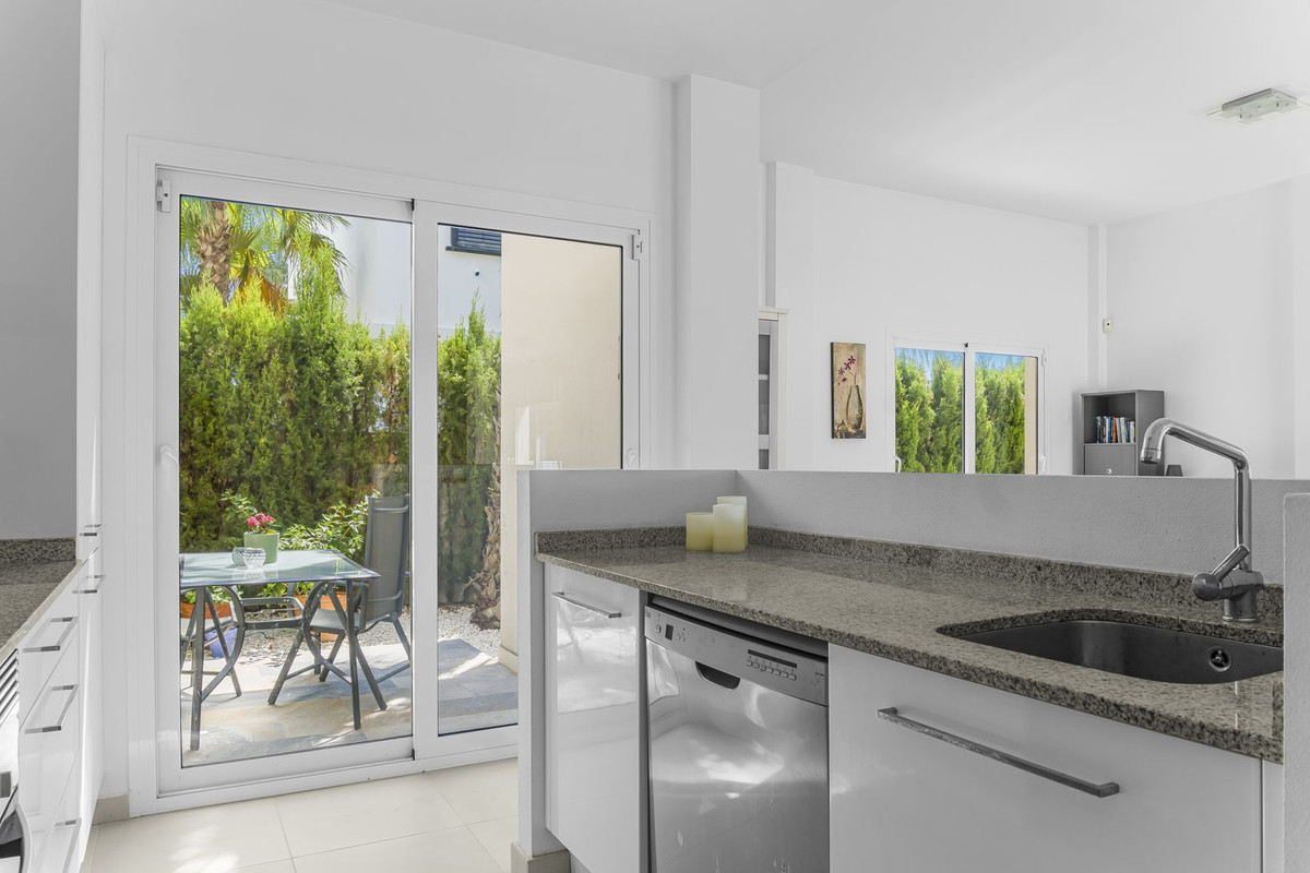 Huis te koop in Mil Palmeras | 3 slaapkamers H5298682