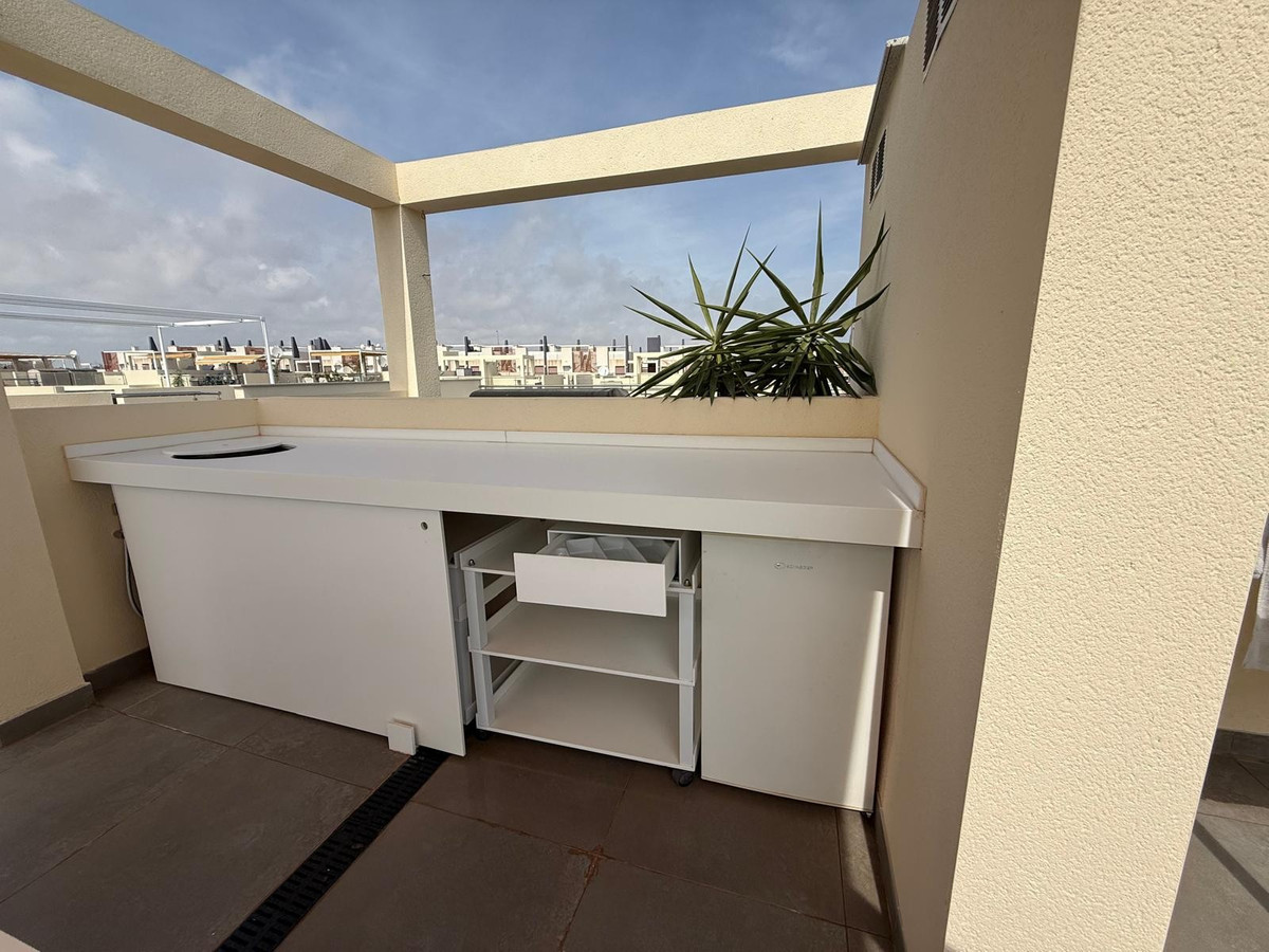 Bungalow te koop in Mil Palmeras | 2 slaapkamers H5516314