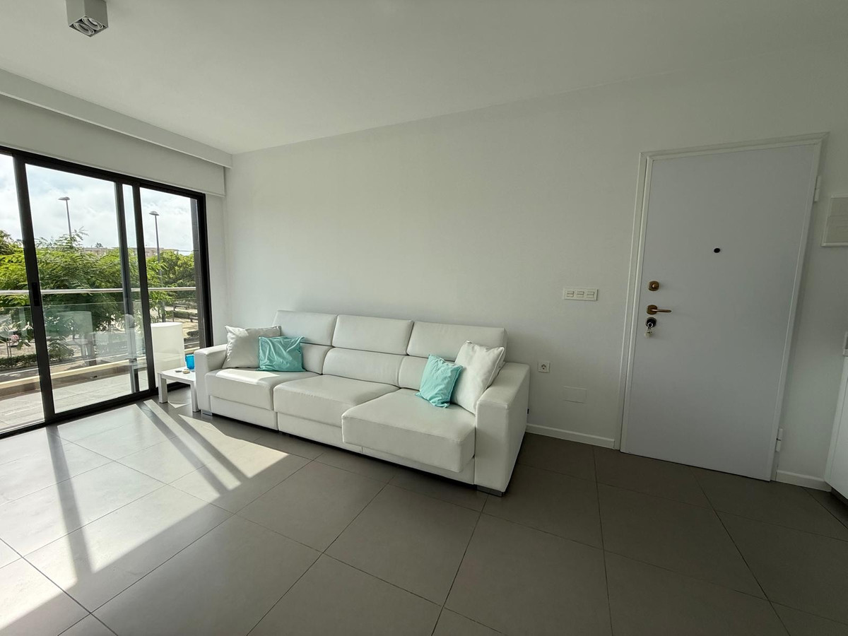 Bungalow te koop in Mil Palmeras | 2 slaapkamers H5516314