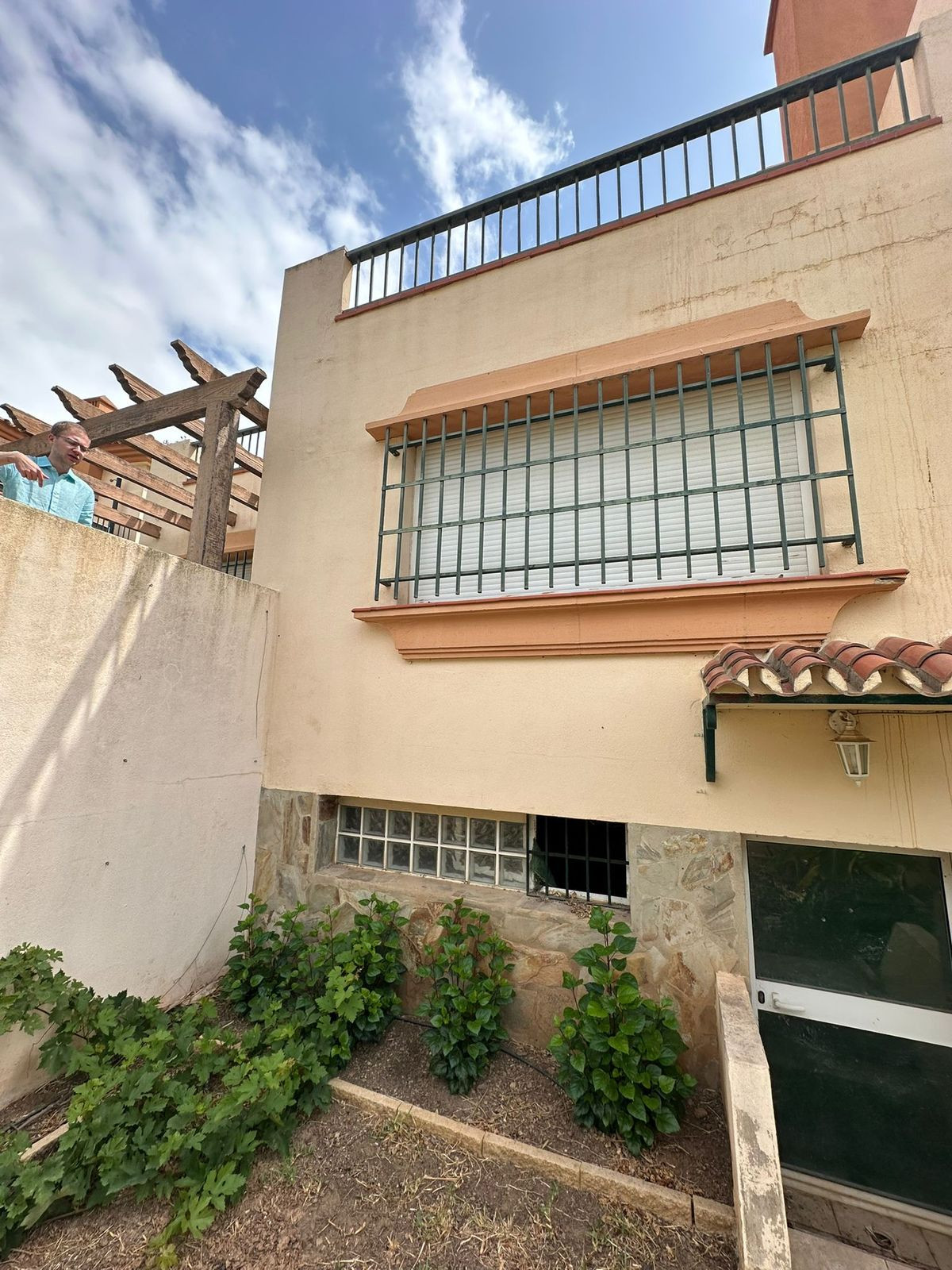 Huis te koop in Miraflores | 3 slaapkamers H4926718
