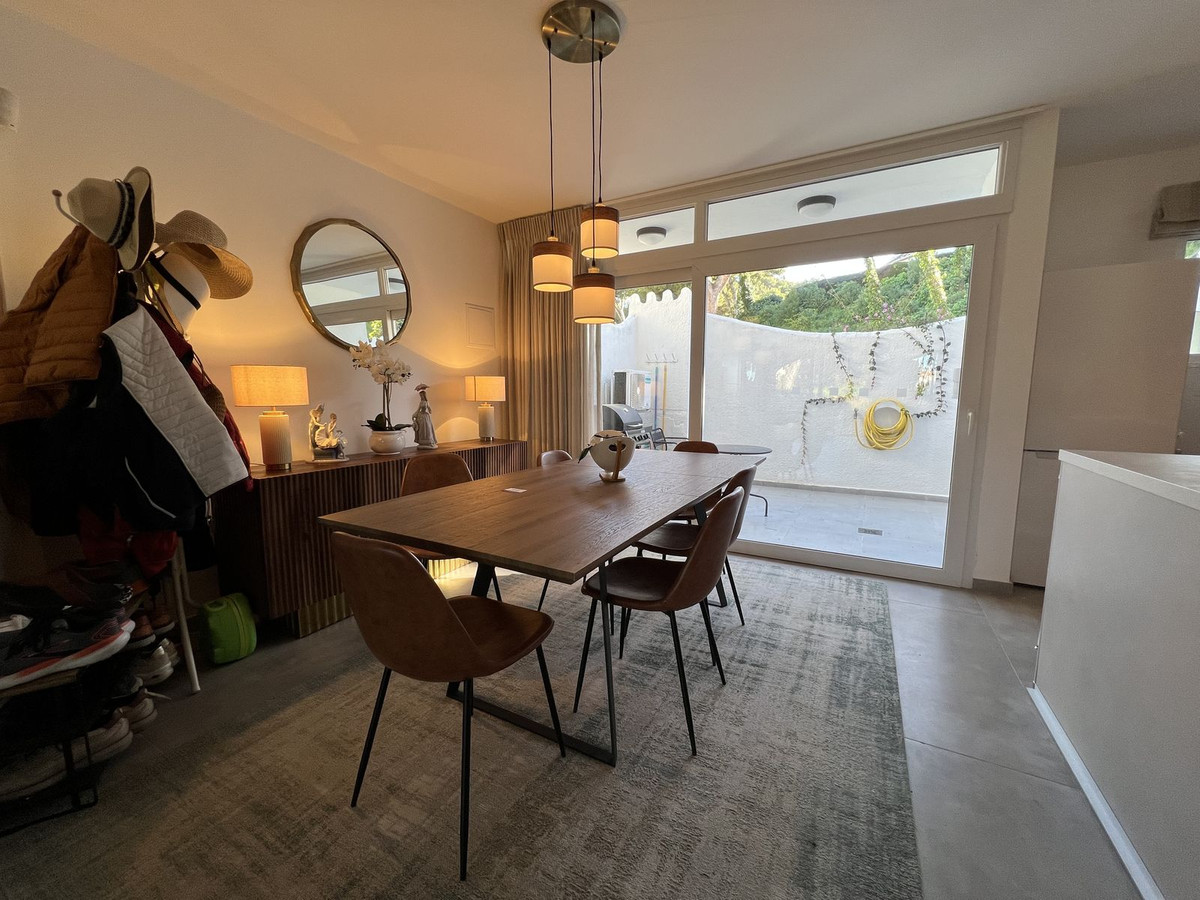 Semi-Vrijstaande Villa in Miraflores-11