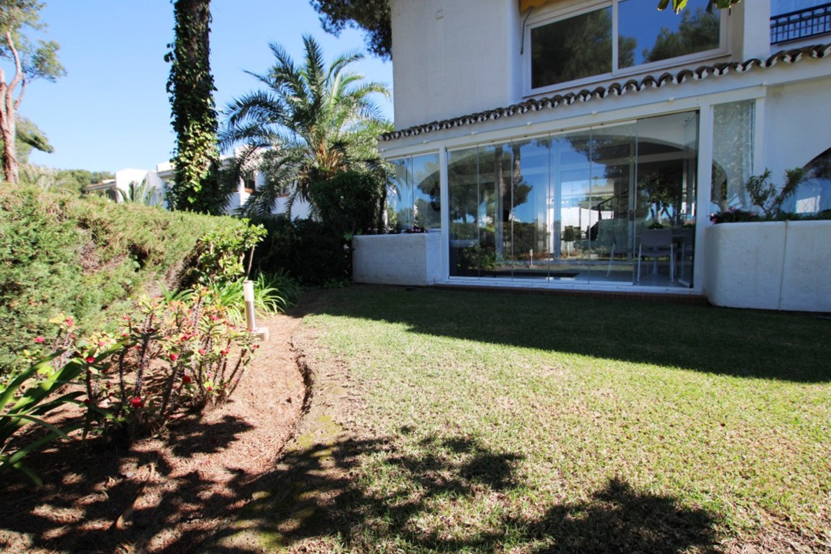 Semi-Vrijstaande Villa in Miraflores-5