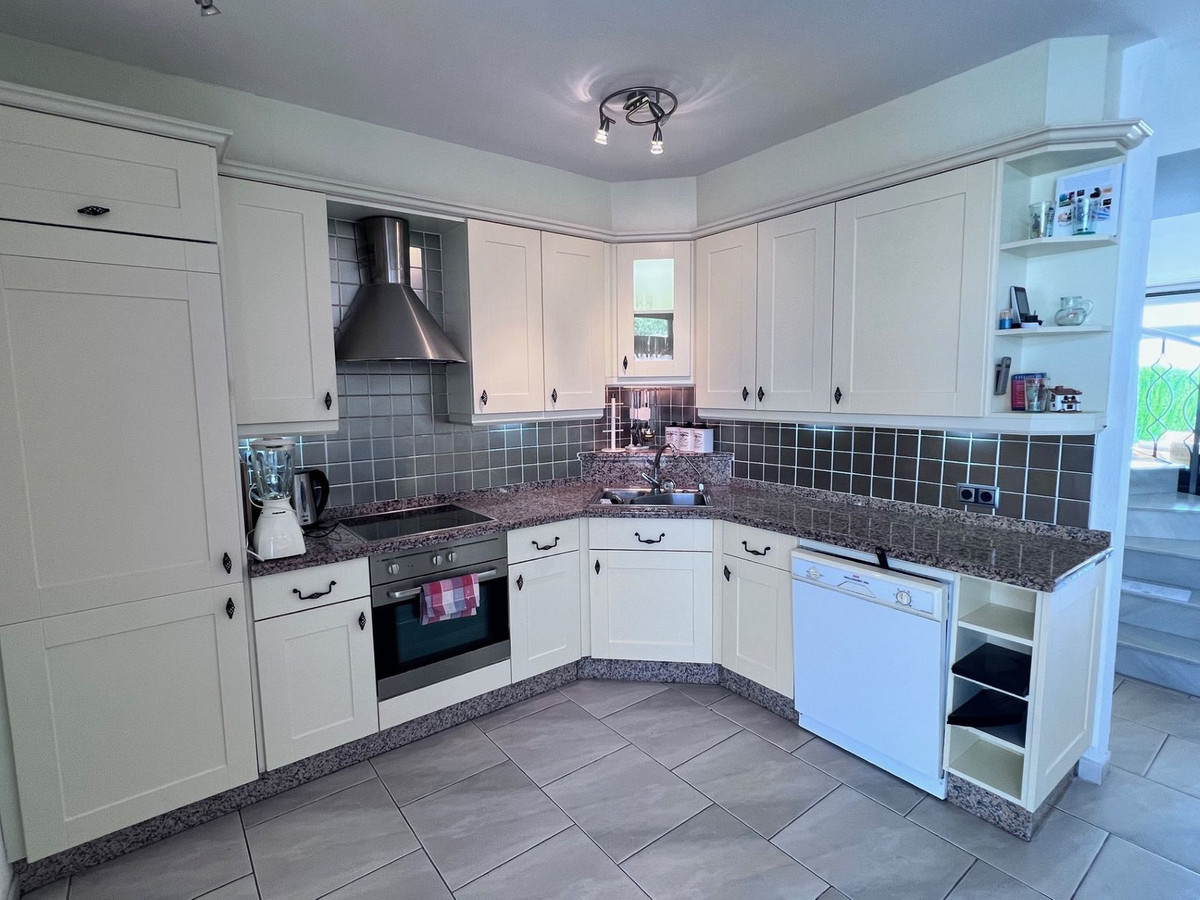Huis te koop in Miraflores | 3 slaapkamers H5129008