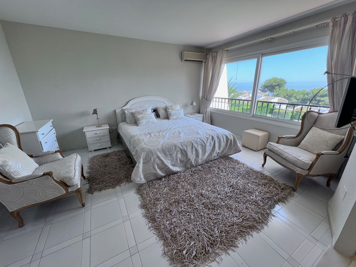 Huis te koop in Miraflores | 3 slaapkamers H5129008