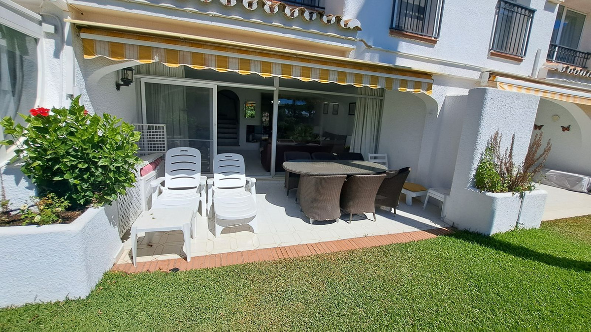 Huis te koop in Miraflores | 3 slaapkamers H5150941