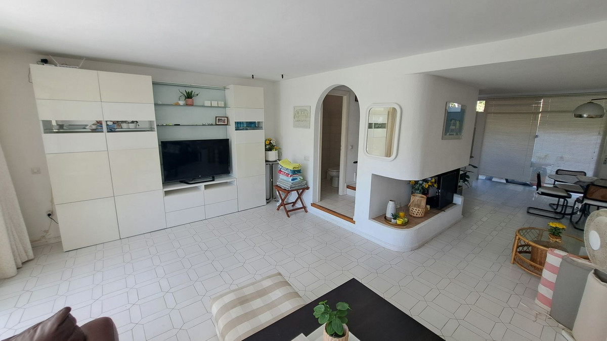 Huis te koop in Miraflores | 3 slaapkamers H5150941