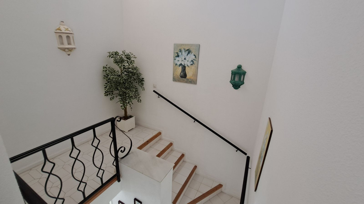 Huis te koop in Miraflores | 3 slaapkamers H5150941