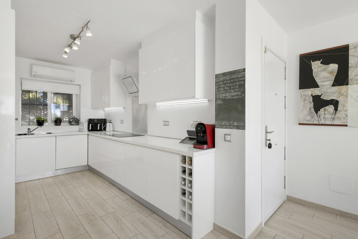 Appartement te koop in Miraflores | 2 slaapkamers H5261125