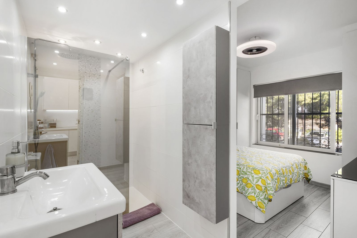 Appartement te koop in Miraflores | 2 slaapkamers H5261125