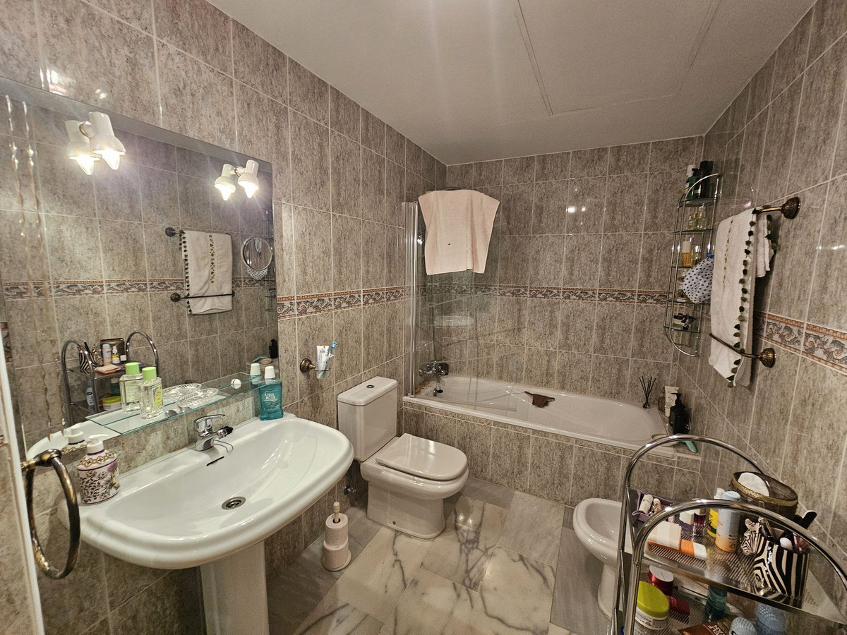 Appartement te koop in Miraflores | 3 slaapkamers H5288518