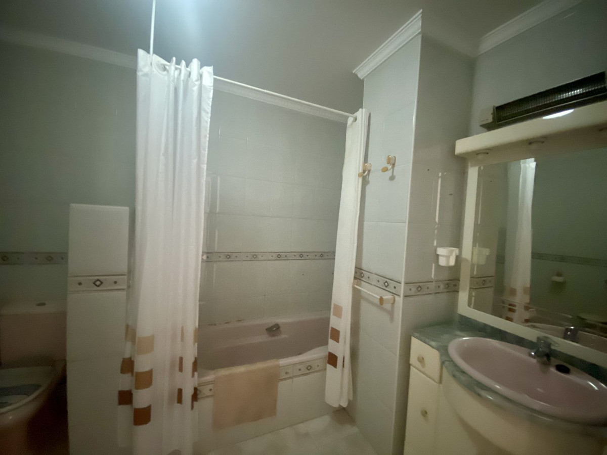 Vrijstaande Villa te koop in Málaga | 6 slaapkamers H4846426