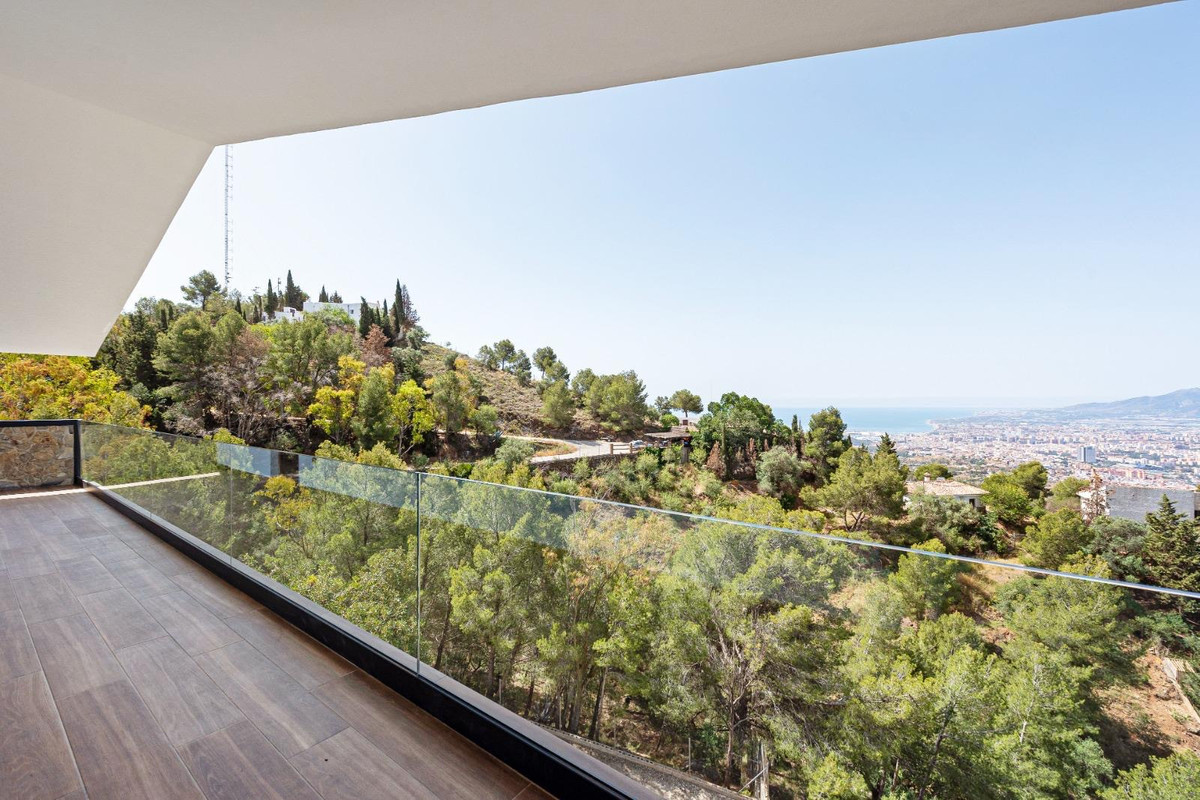 Huis te koop in Málaga Este | 4 slaapkamers H5023684