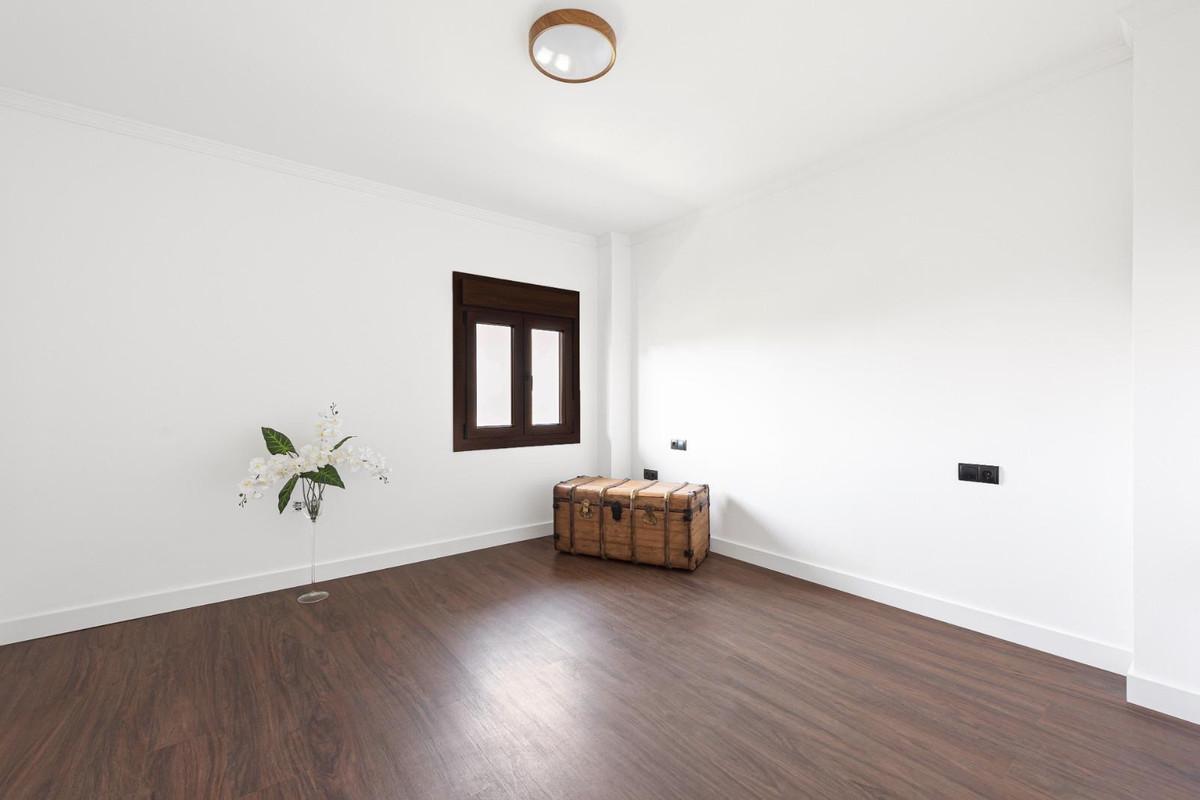 Huis te koop in Málaga Este | 4 slaapkamers H5023684