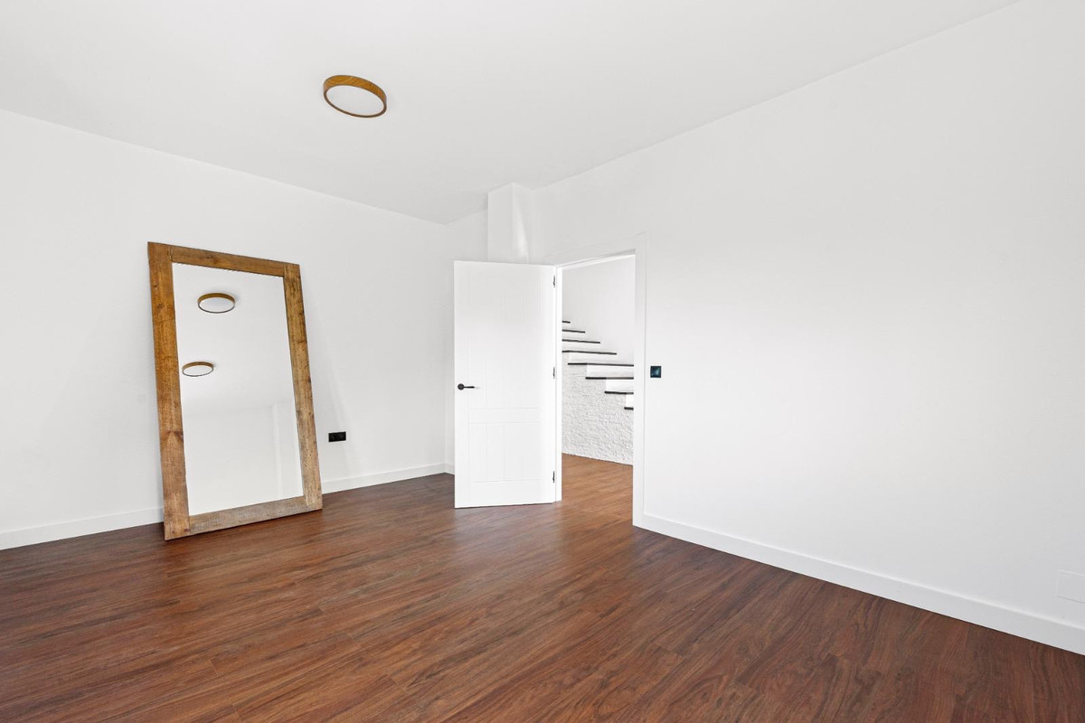 Huis te koop in Málaga Este | 4 slaapkamers H5023684