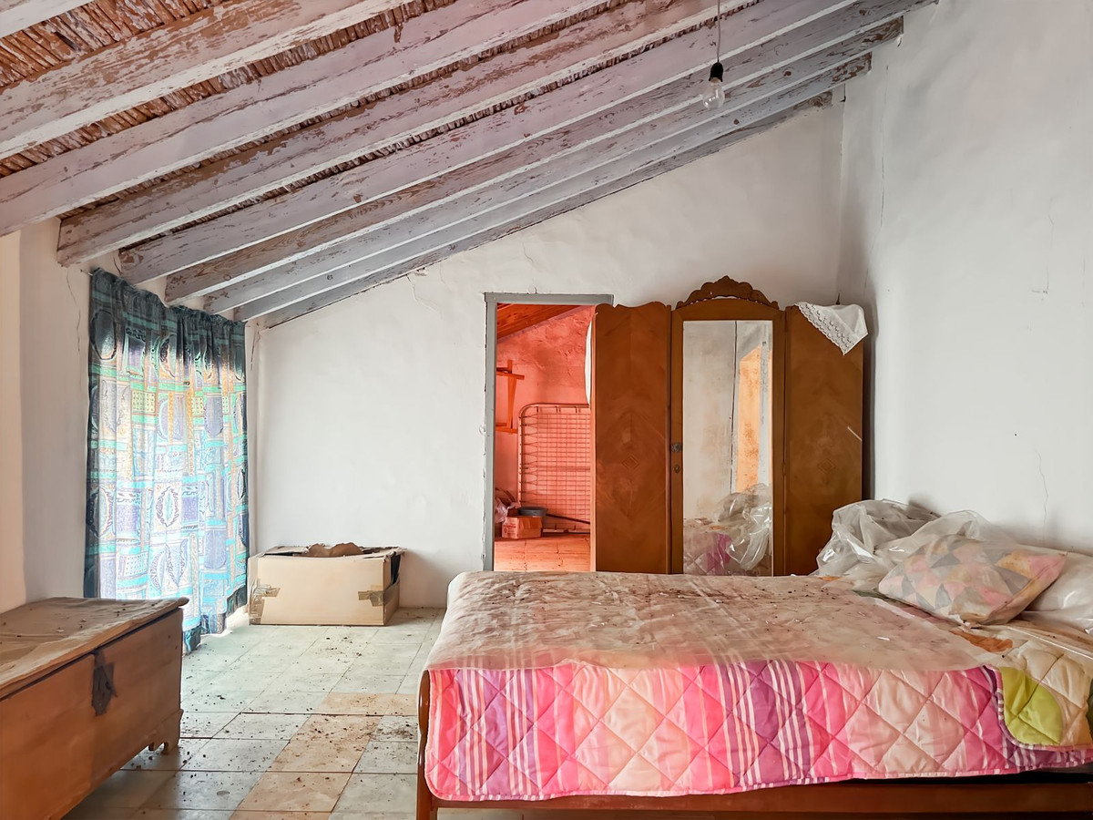 Property main view 65