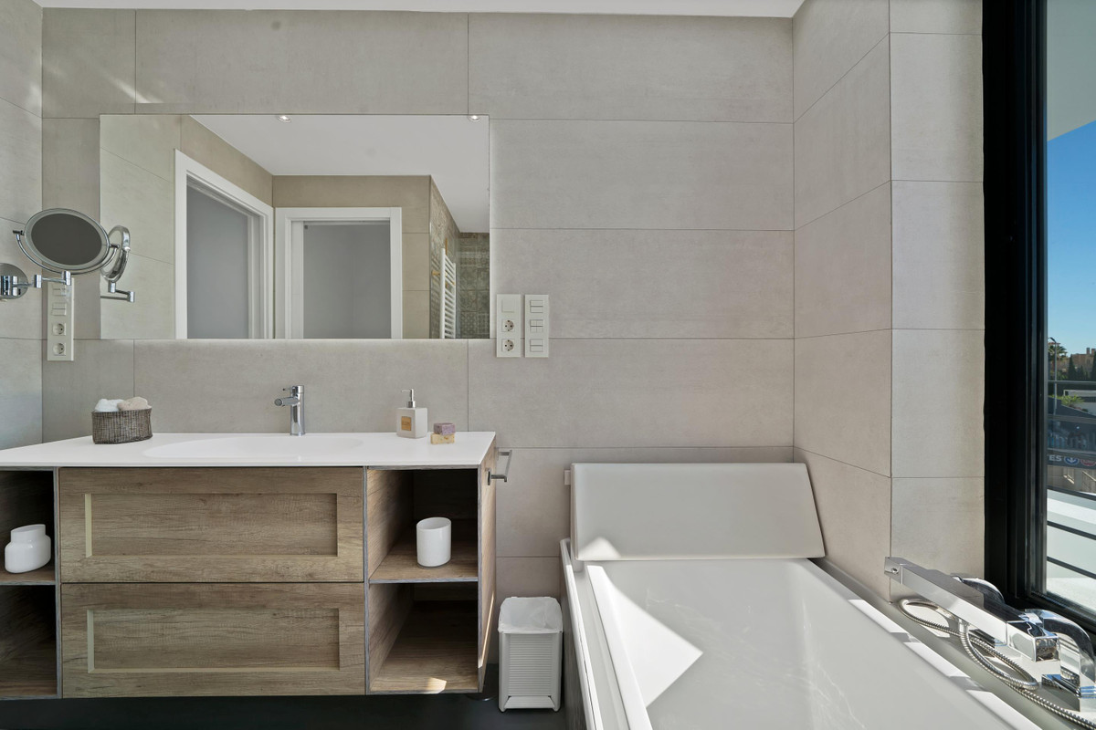 Vrijstaande Villa te koop in Málaga | 6 slaapkamers H5236804