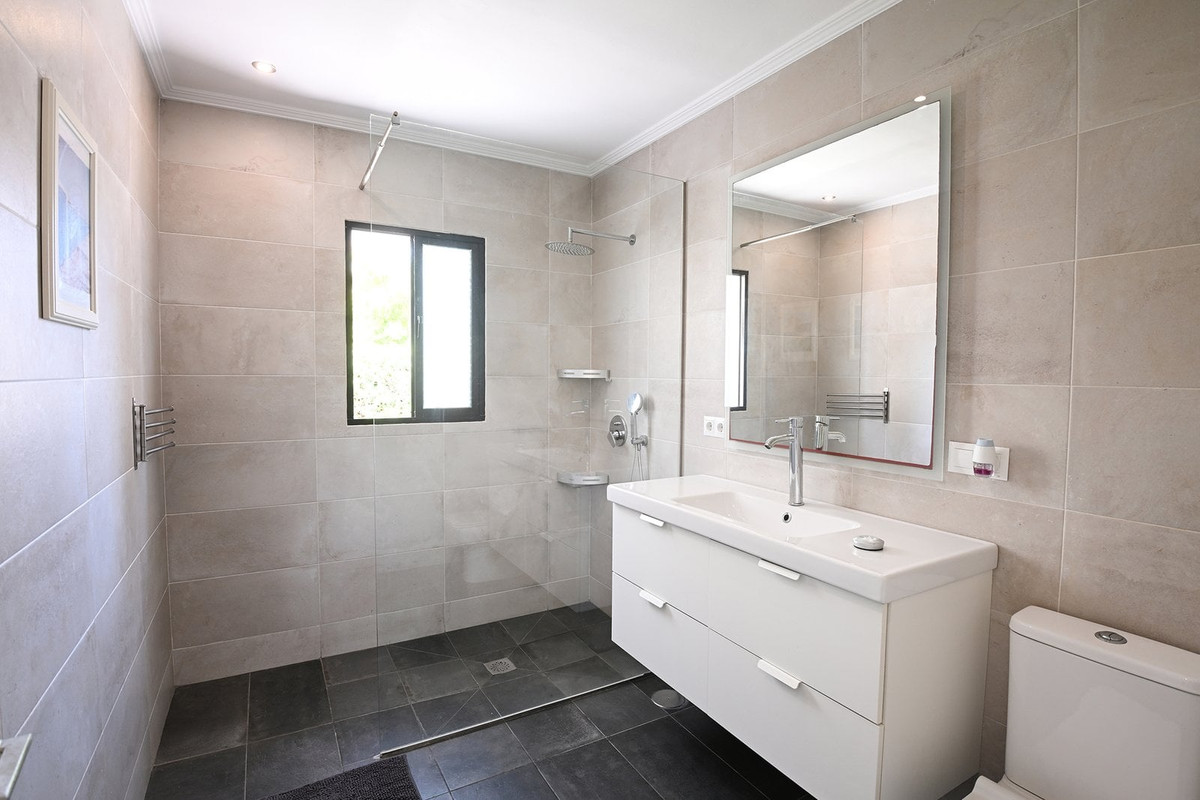 Vrijstaande Villa te koop in Málaga | 4 slaapkamers H5440744