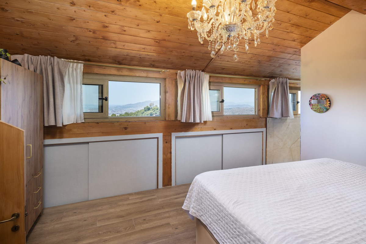 Vrijstaande Villa te koop in Málaga | 5 slaapkamers H5514319