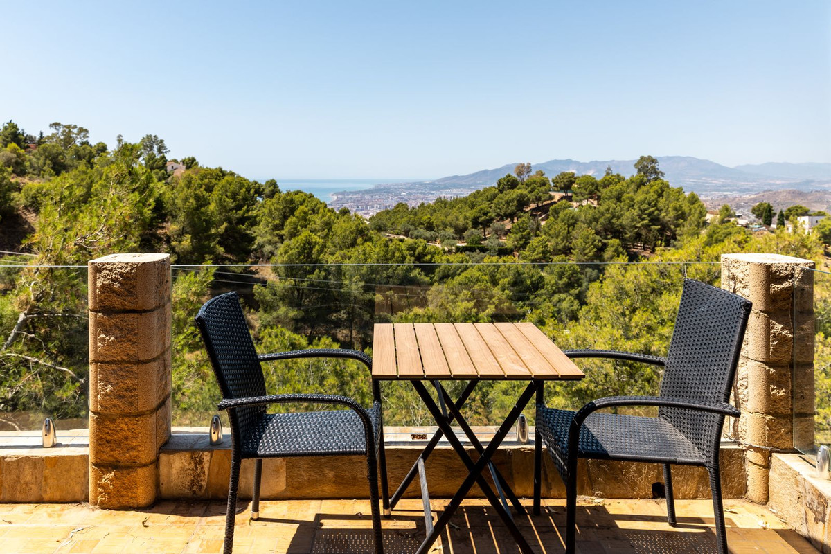 Vrijstaande Villa te koop in Málaga | 5 slaapkamers H5514319