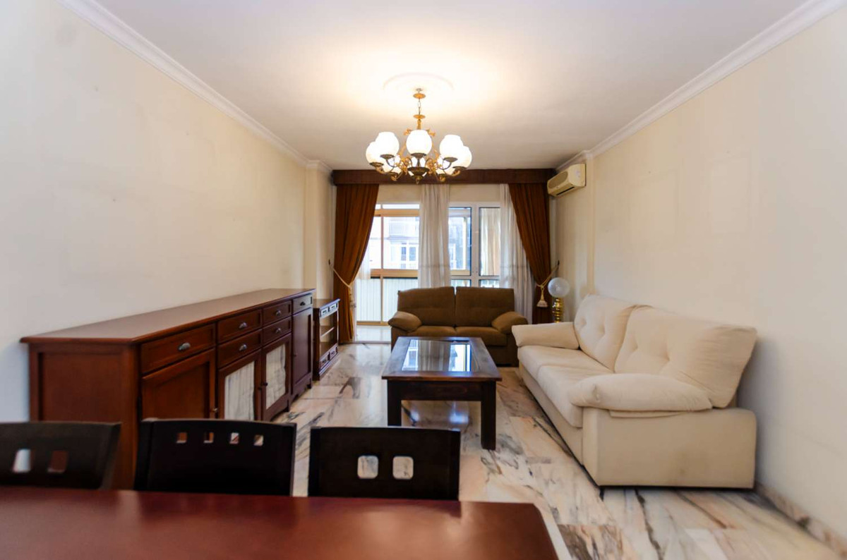 Appartement te koop in Málaga Centro | 4 slaapkamers H5134489