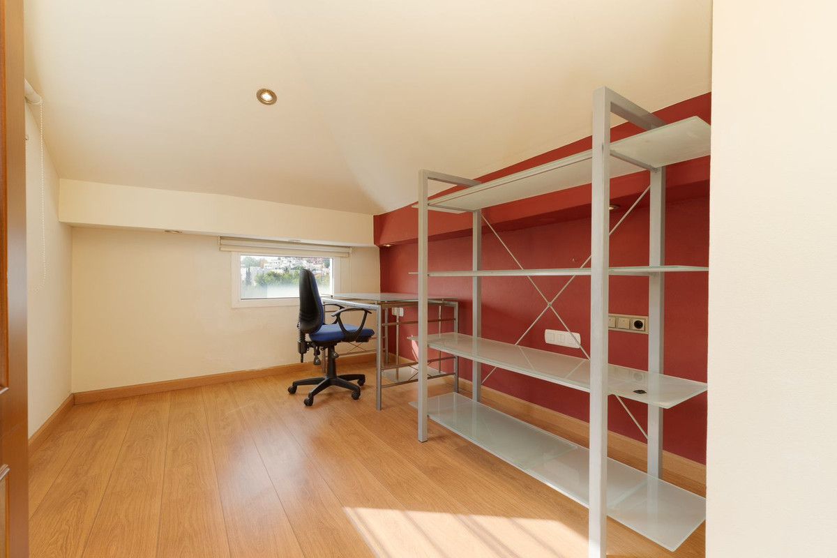 Appartement te koop in Málaga Centro | 4 slaapkamers H5457268