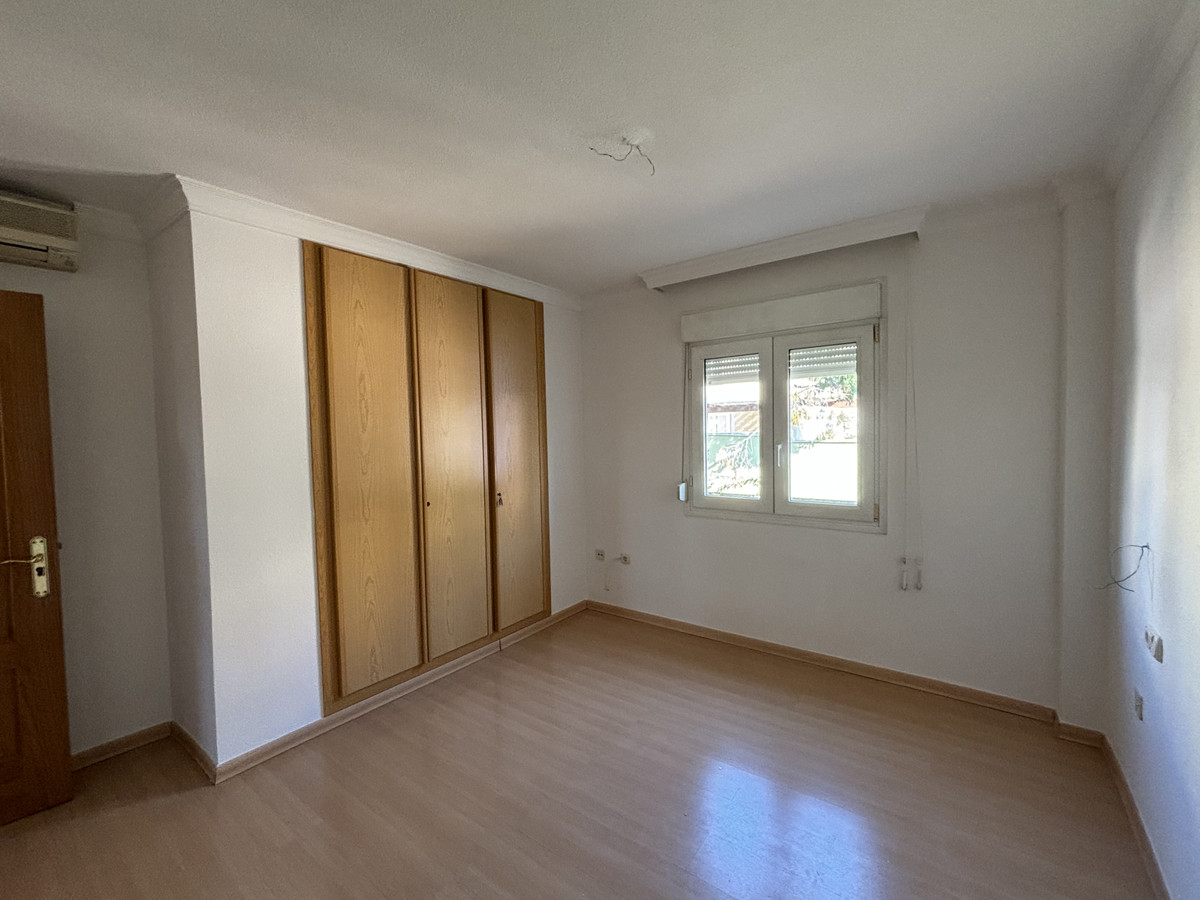 Geschakelde Woning in Málaga Este-18