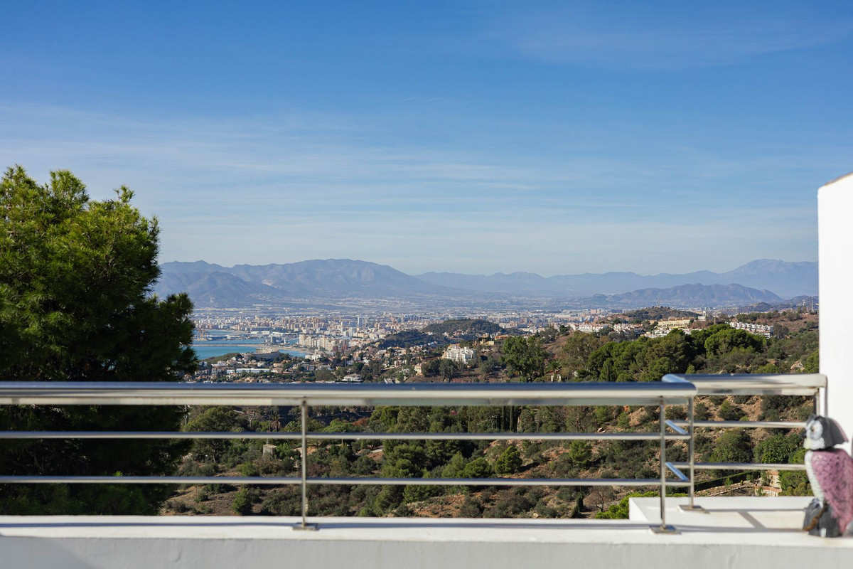 Vrijstaande Villa in Málaga Este-60