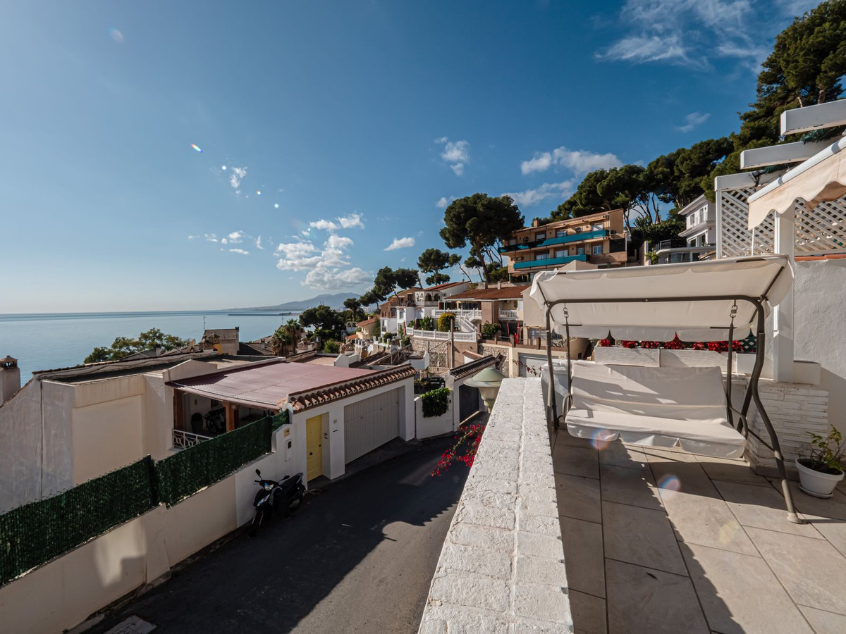 Semi-Vrijstaande Villa in Málaga Este-6