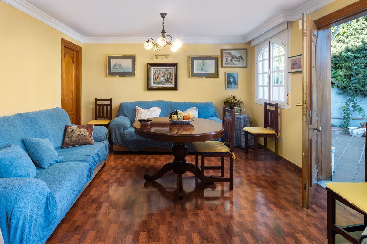 Vrijstaande Villa in Málaga Este-12