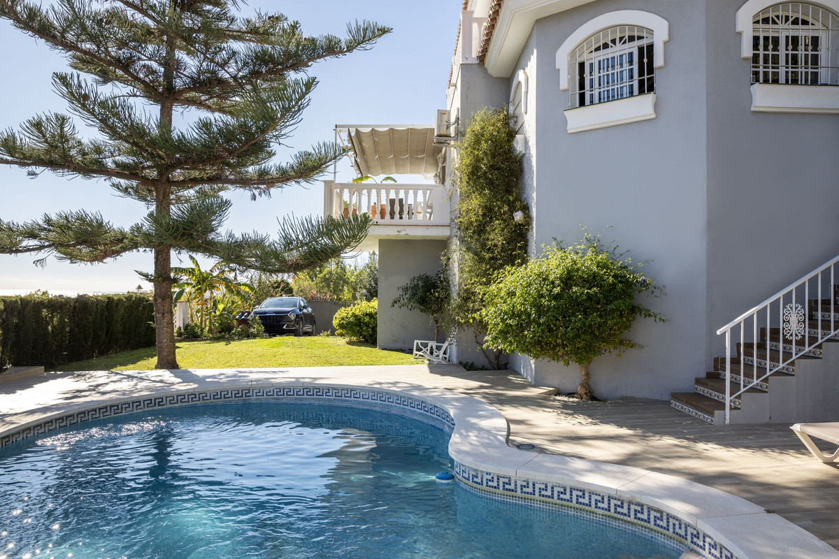 Vrijstaande Villa in Málaga Este-4
