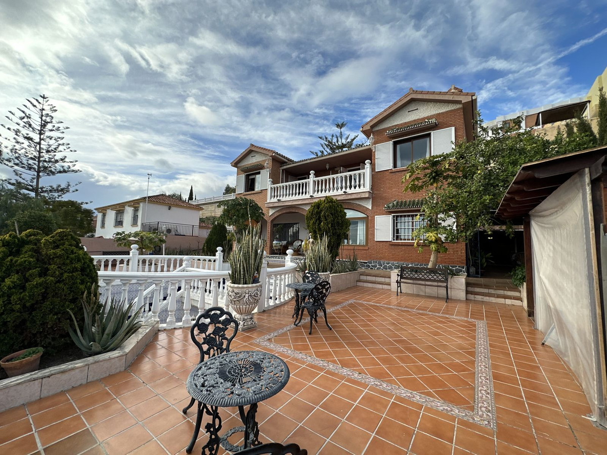 Vrijstaande Villa in Málaga Este-1