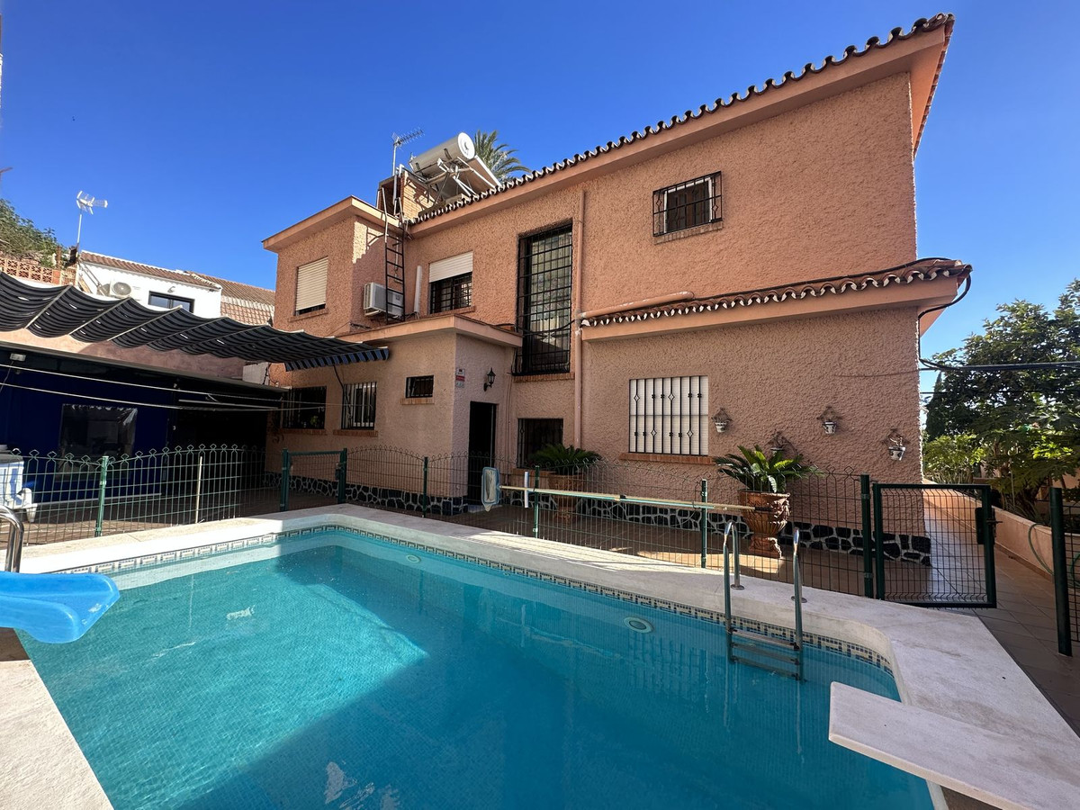 Vrijstaande Villa in Málaga Este-5