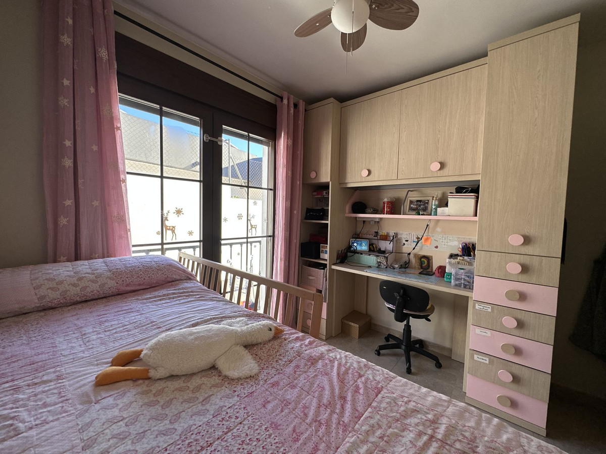 Semi-Vrijstaande Villa in Málaga Este-21