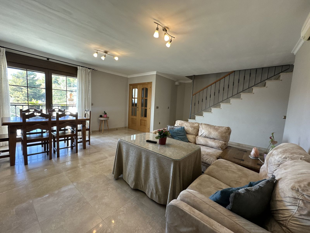 Semi-Vrijstaande Villa in Málaga Este-7