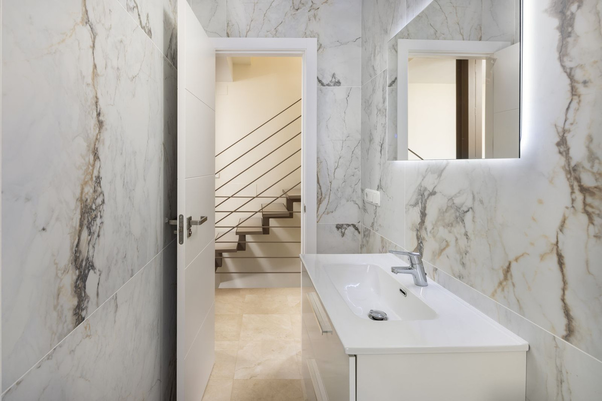 Geschakelde Woning in Málaga Este-13