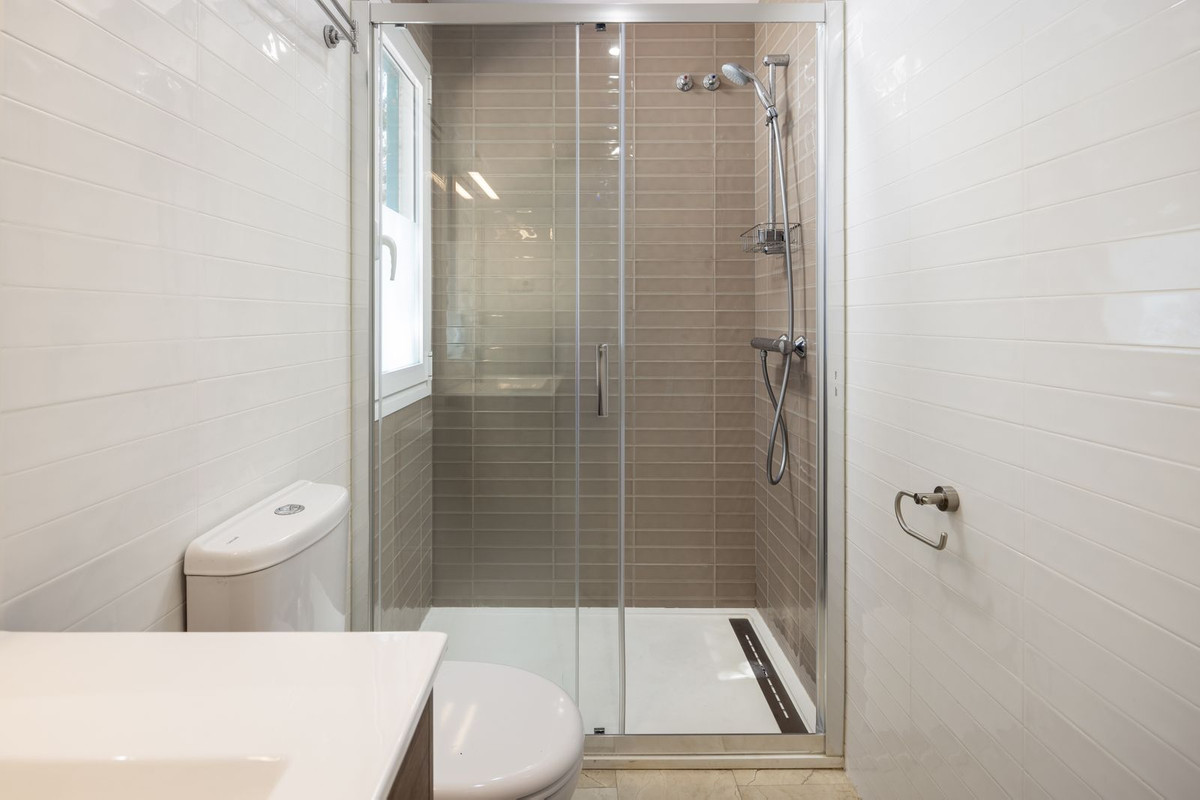 Geschakelde Woning in Málaga Este-18