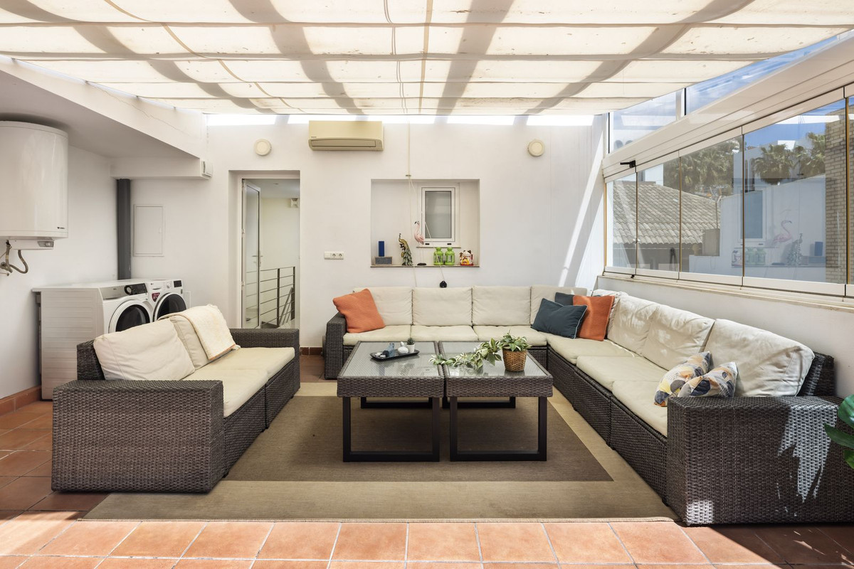 Geschakelde Woning in Málaga Este-22
