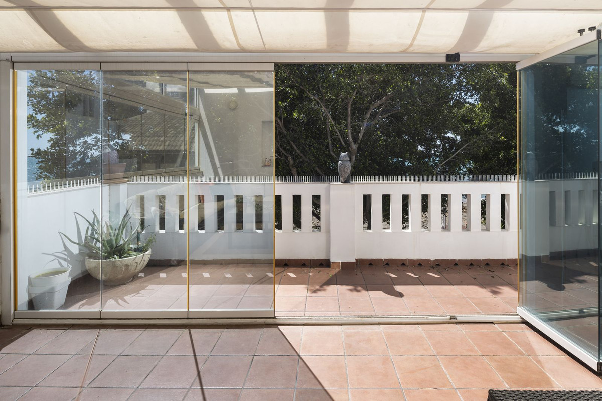 Geschakelde Woning in Málaga Este-23