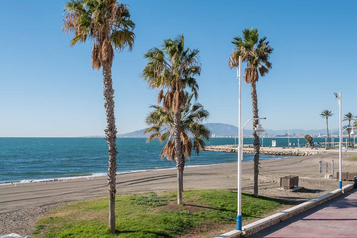 Geschakelde Woning in Málaga Este-29